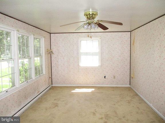 2nd image of 424 Ogle Ave