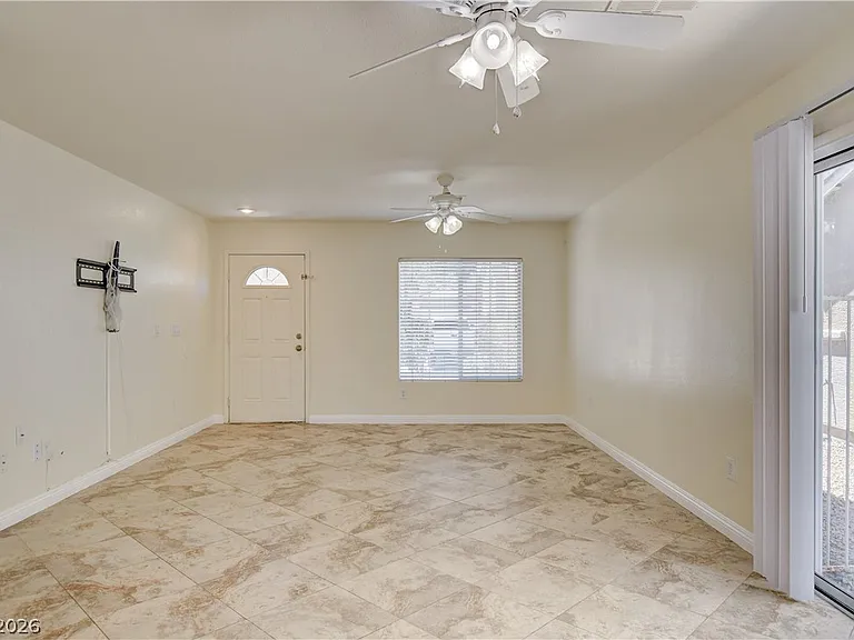 4208 Perfect Drift St — Photo 7