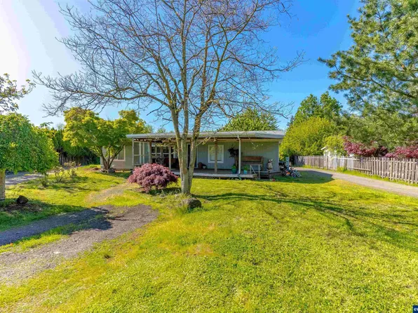 8249 State Highway 219 NE, Woodburn, OR 97071