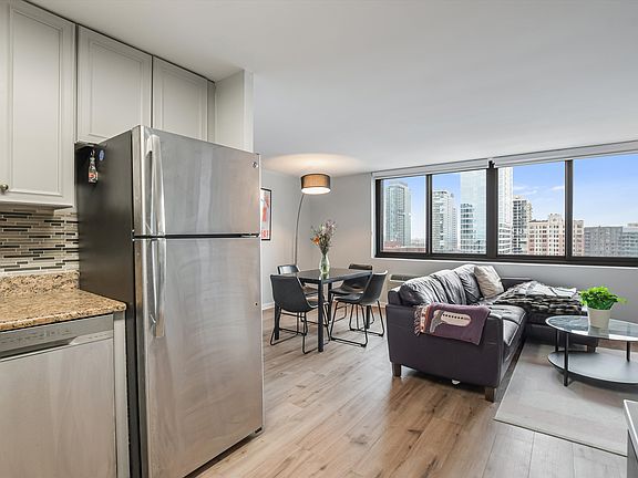 5th image of 1221 N Dearborn Pkwy #1610S