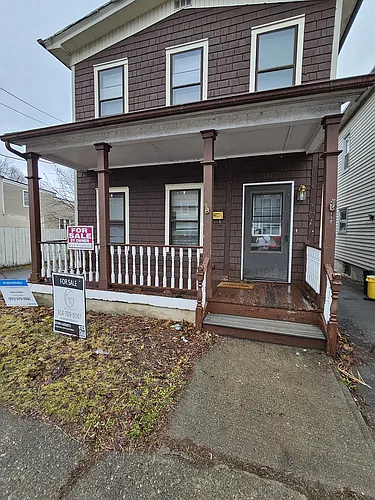 131 Front St Photo 1