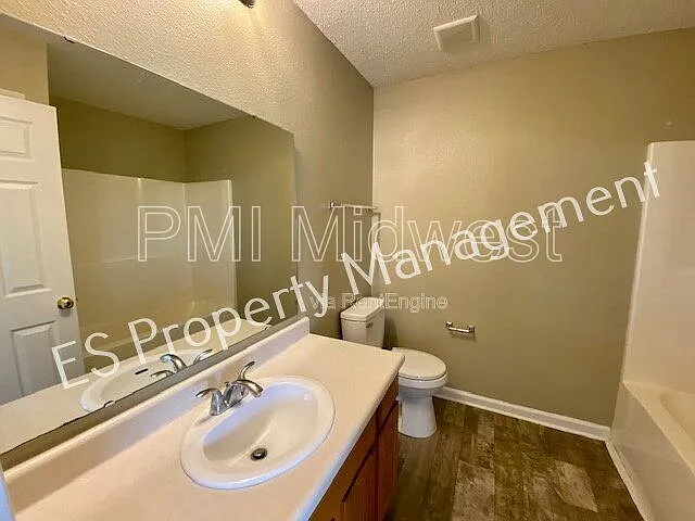 5650 Loudon Dr — Photo 11