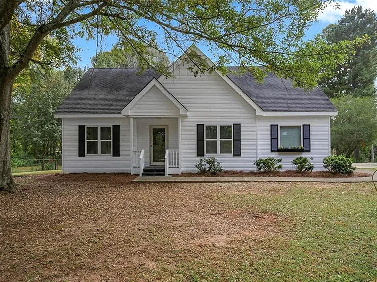 1312 Lake Paradise Rd — Photo 1