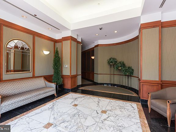 3rd image of 1275 25th St NW APT 800