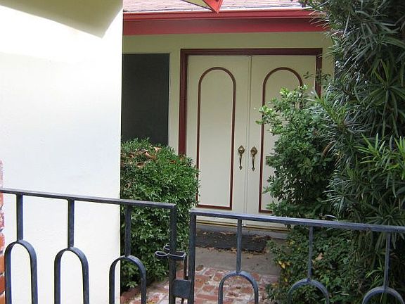 4th image of 5006 Dewey Dr