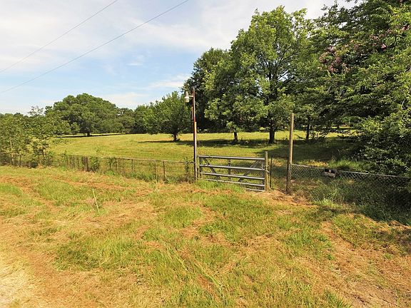 2nd image of 14980 Hyde Away Ln