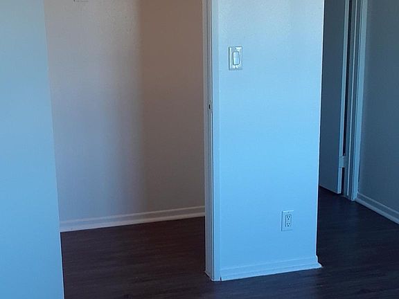 5th image of 12036 Hart St APT 211