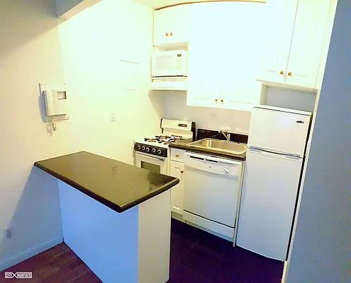 Rented by Citi Habitats | media 6