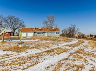 14784 Loring Rd, Bonner Springs, KS 66012