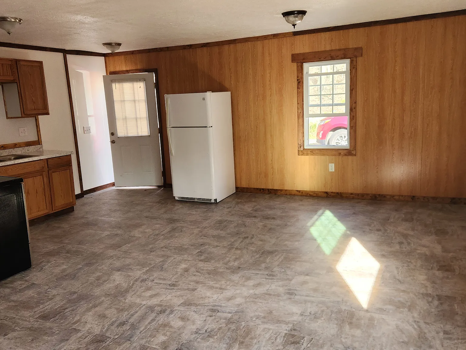 399 Whistler Rd — Photo 1