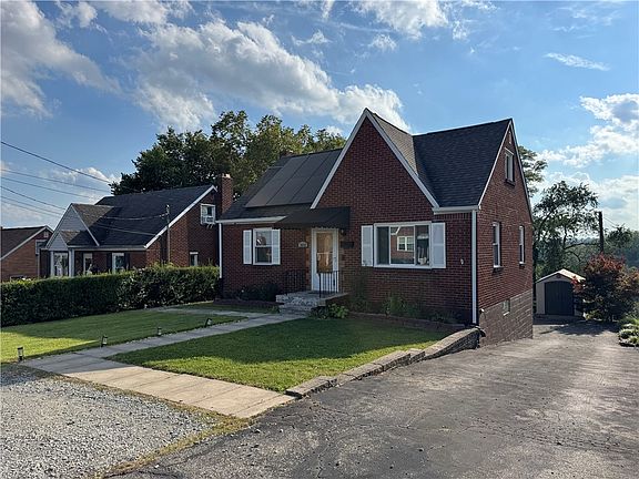 2nd image of 3652 Oakleaf Rd