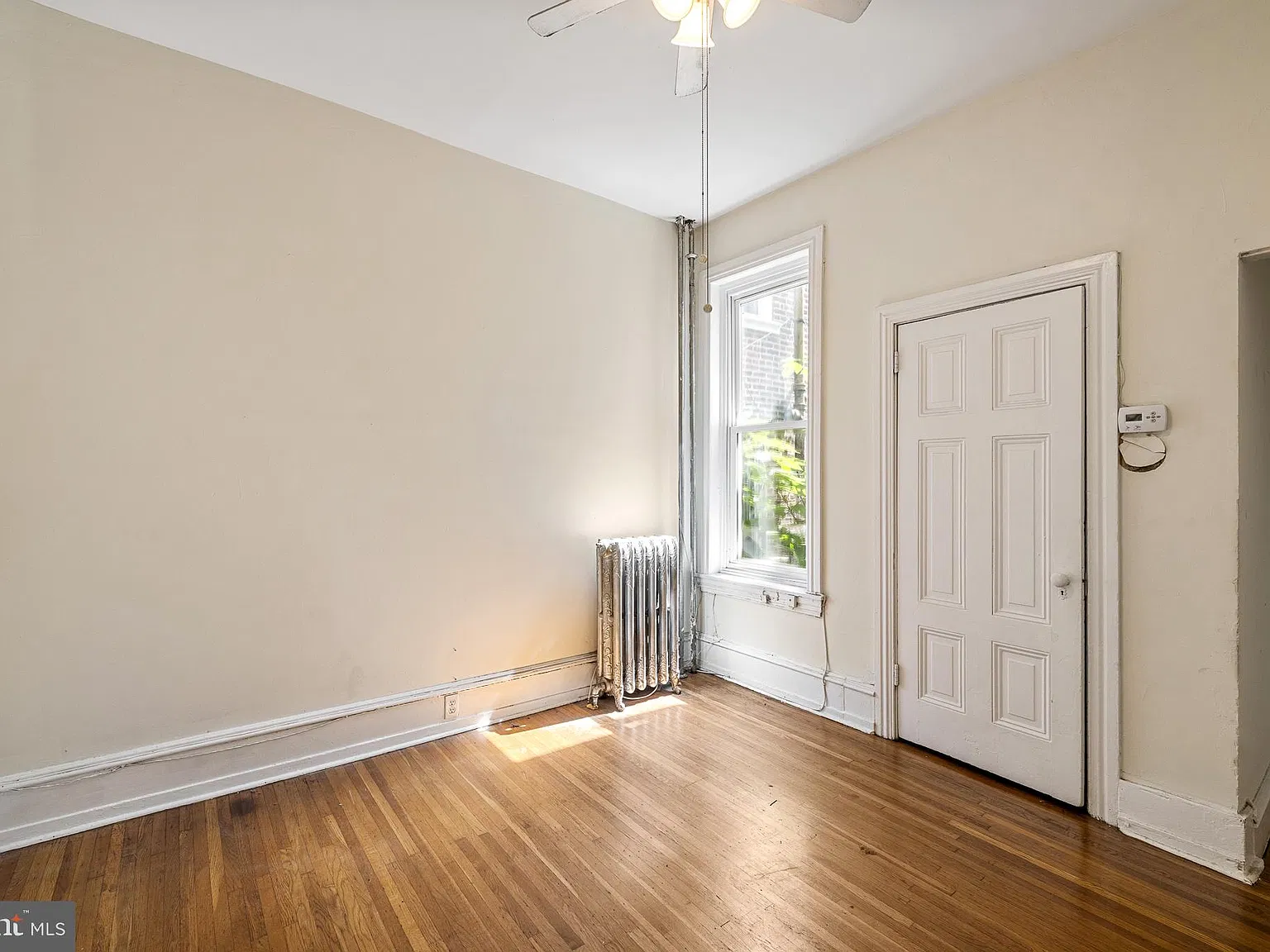 2 bed, 1.0 bath, 865 sqft, $1,499 — Photo 4