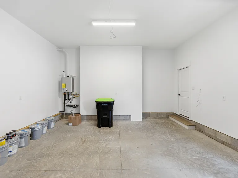 917 Calhoun Way — Photo 23