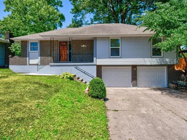 3030 S Bryn Mawr Dr, Independence, MO 64057