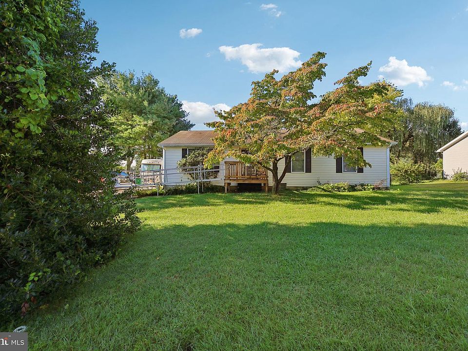 1st image of 735 Marian Dr