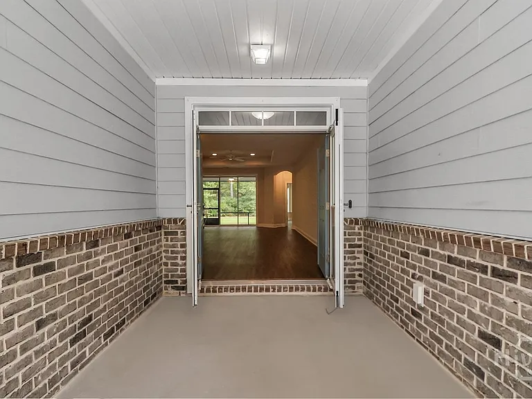 40 Washington Way — Photo 4