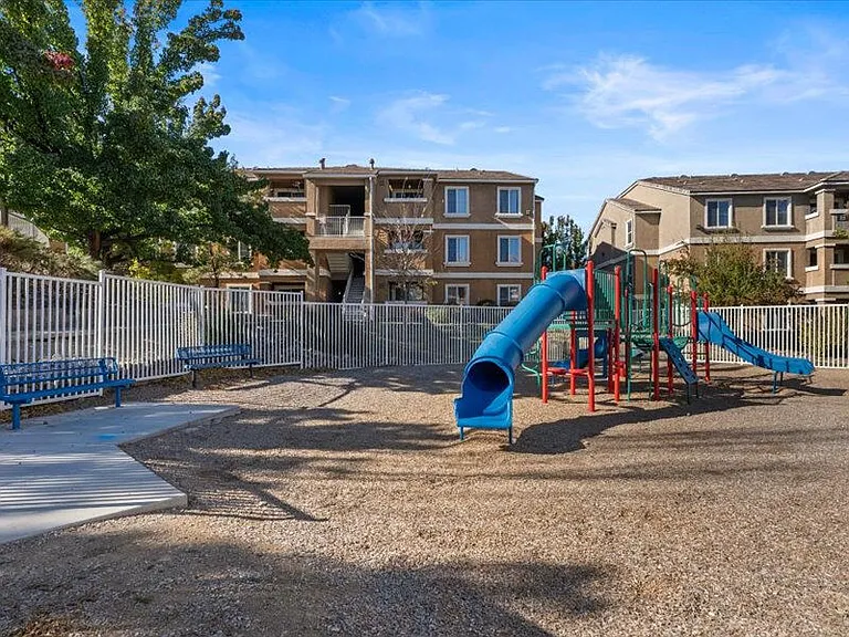 Zephyr Pointe — Photo 17