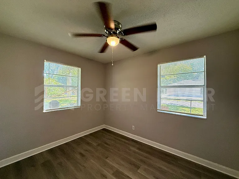 3078 W 15th St — Photo 16
