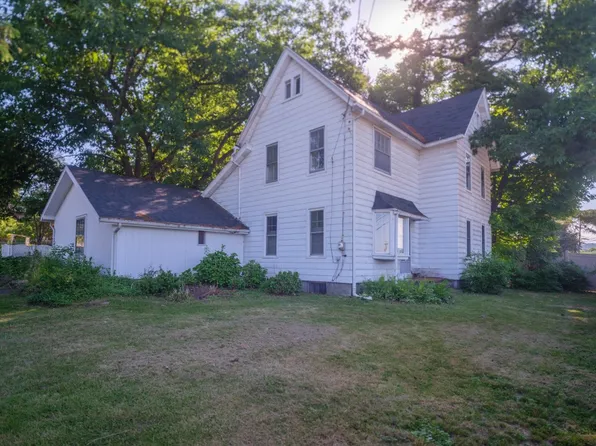2 Normandy Ct, Binghamton, NY 13903