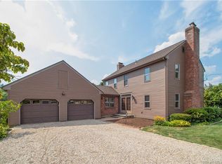 69 Randy Ln, Wethersfield, CT 06109