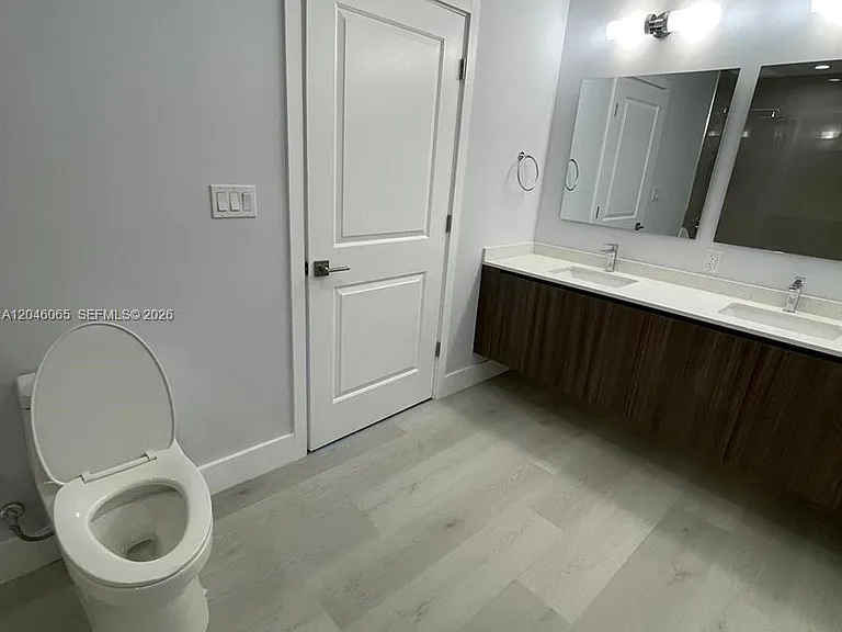 1938 Jackson St #301 — Photo 23