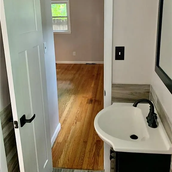 6302 Burlington Ave — Photo 22