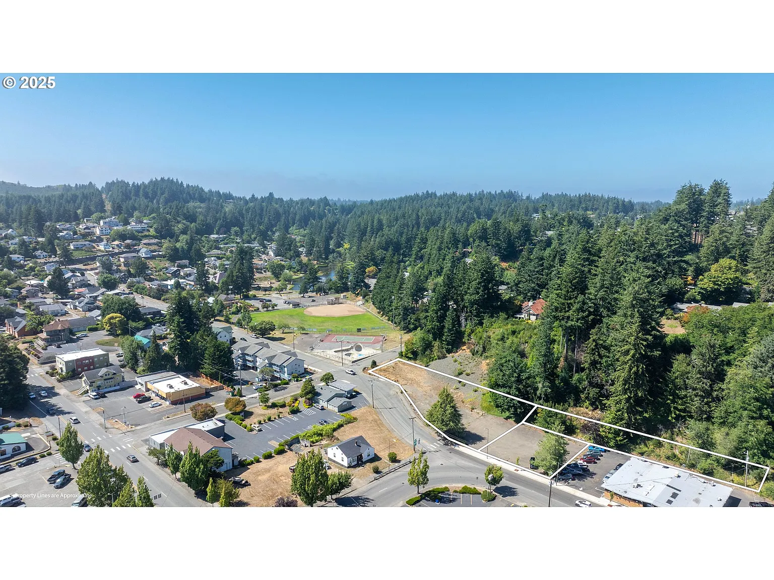 790 Commercial Ave photo 1