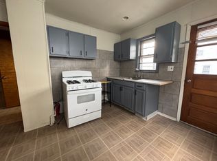 82 W 30th St FLOOR 2, Bayonne, NJ 07002