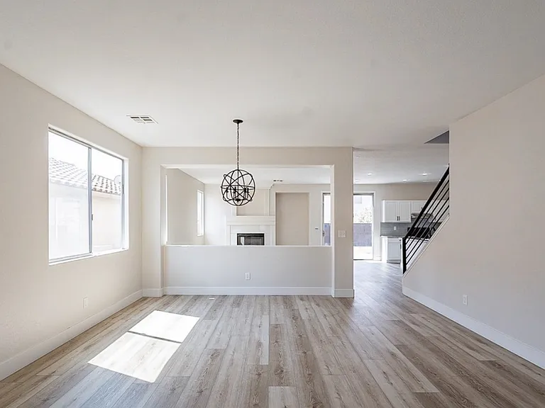 8487 Cobble Village Ct — Photo 2