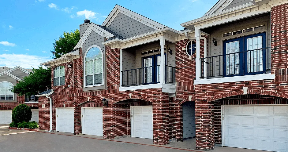 PrestonBridge Apartments — Photo 3
