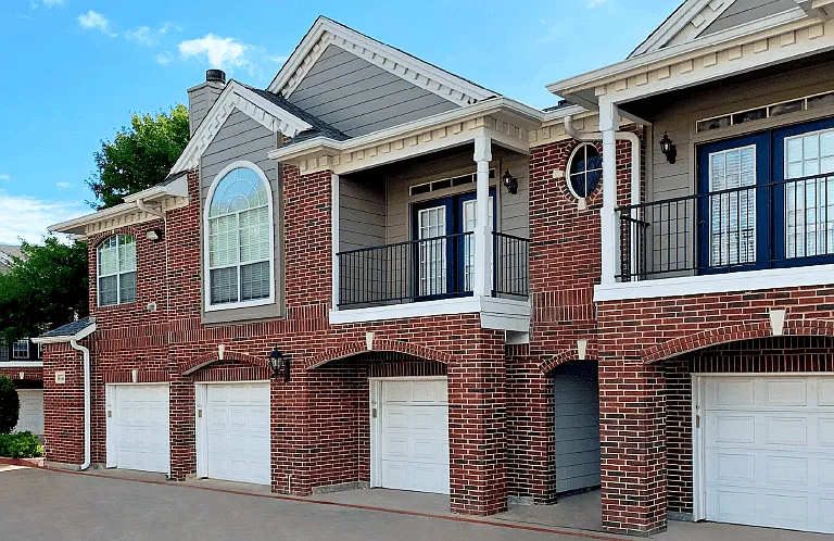 PrestonBridge Apartments — Photo 3