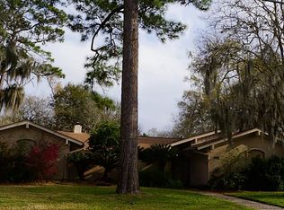 507 S Shadowbend Ave, Friendswood, TX 77546