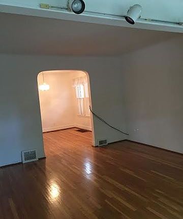 4th image of 4648 N Leclaire Ave