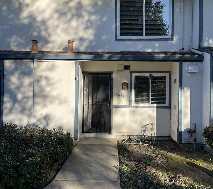 1st image of 3211 Halbreath Ct