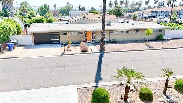 3 bed, 1156 sqft, $3,500 — Photo 3