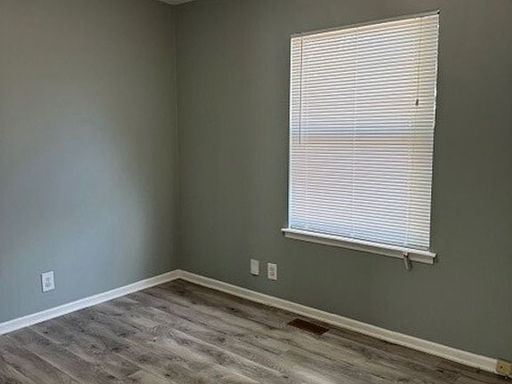 2nd image of 4117 Hunting Dr