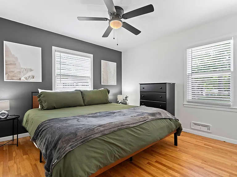 10136 Reeds Dr — Photo 10