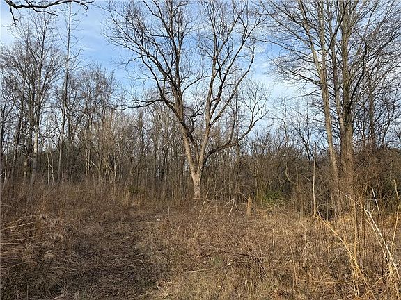 2nd image of 2040 Hurt Rd SW