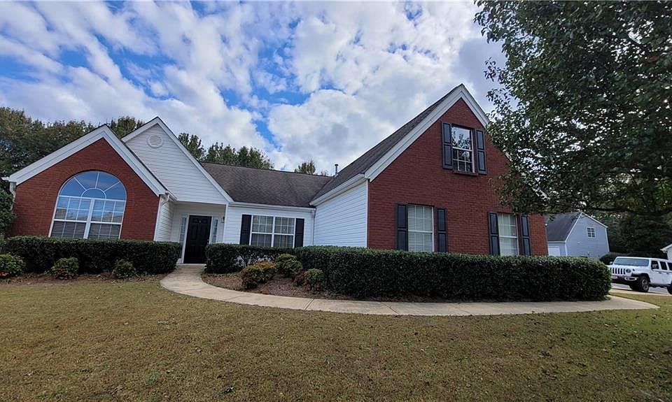 1st image of 3143 English Ivy Ln
