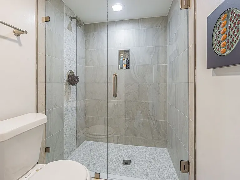 2114 S Venus St — Photo 14