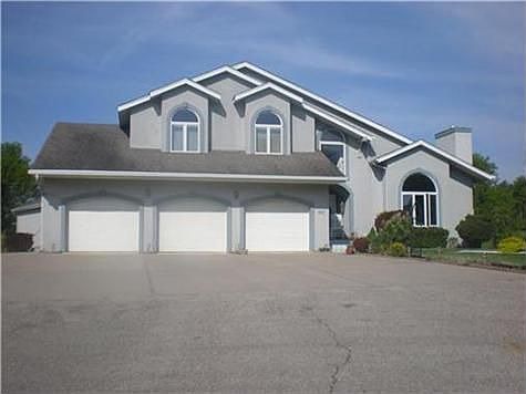 2nd image of 707 Quail Pl