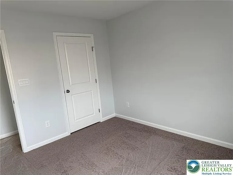 1077 Turnstone Dr — Photo 22