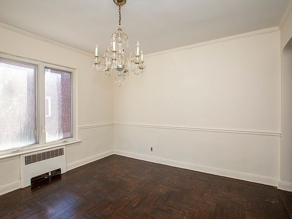 5th image of 64-12 Asquith Cres