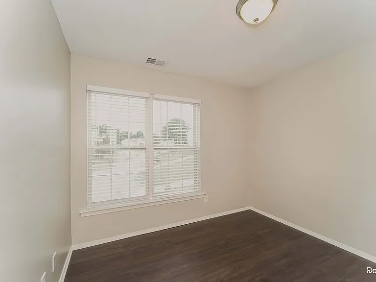 2045 Mallard Pine Ct — Photo 14