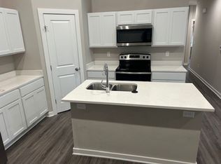 12043 W Shadow Lakes St, Wichita, KS 67205