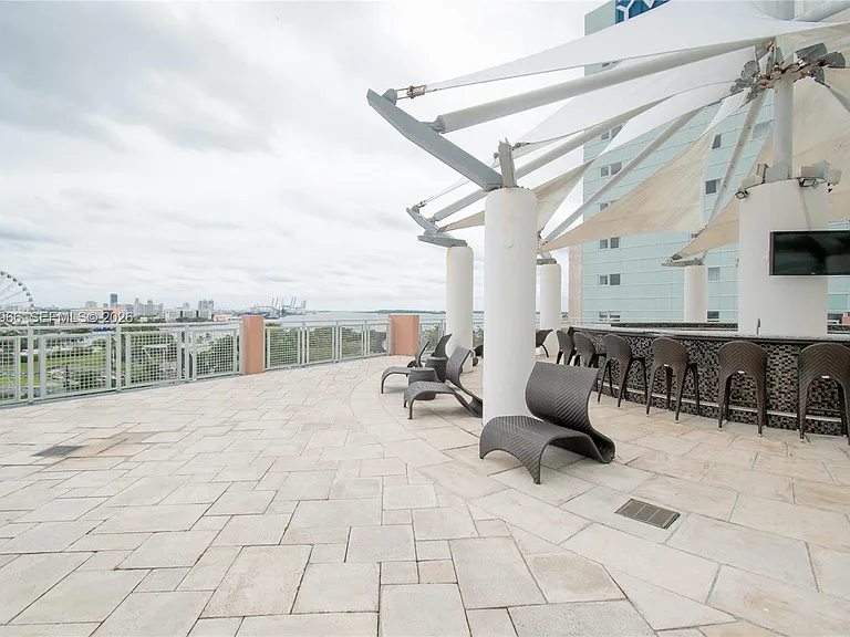 253 NE 2nd St #315 — Photo 16