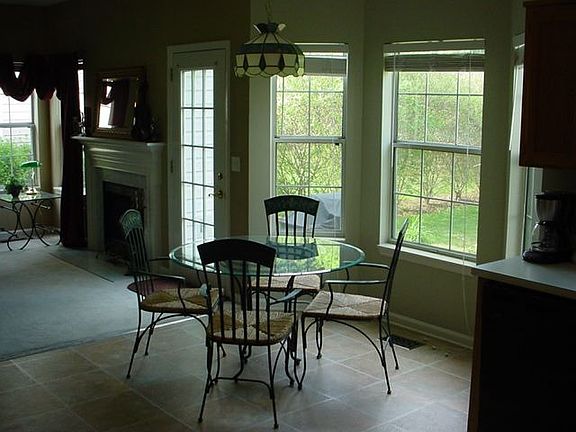 Breakfast Nook and Bay Window