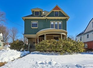 56 Whitney St, Hartford, CT 06105