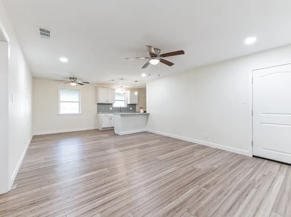 2507 Easy St, Denison, TX 75020