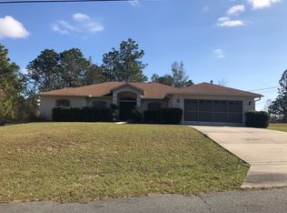 8019 N Pocono Dr, Citrus Springs, FL 34434